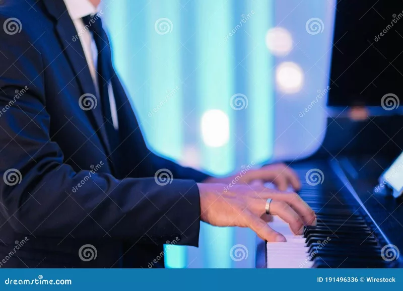 Chọn Micro Thu Âm Piano: Loại Nào Phù Hợp Với Piano Cơ/Điện?