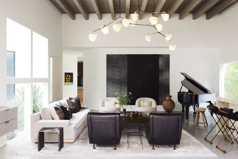 Chọn Mua Piano Điện Cho Người Thuận Hai Tay (Ambidextrous): Lưu Ý Đặc Biệt