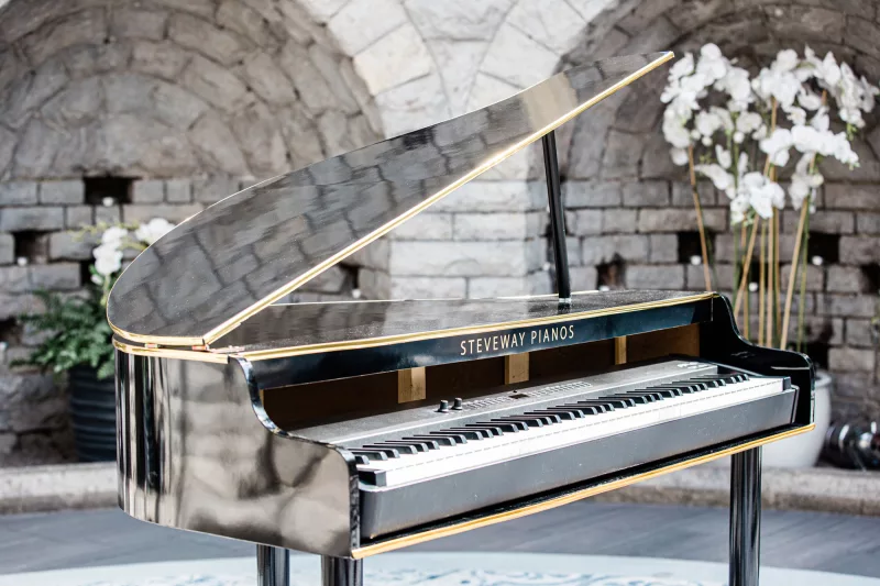 Giải Mã 'Rhythmic Displacement' Trên Piano: Thủ Thuật Tạo Bất Ngờ