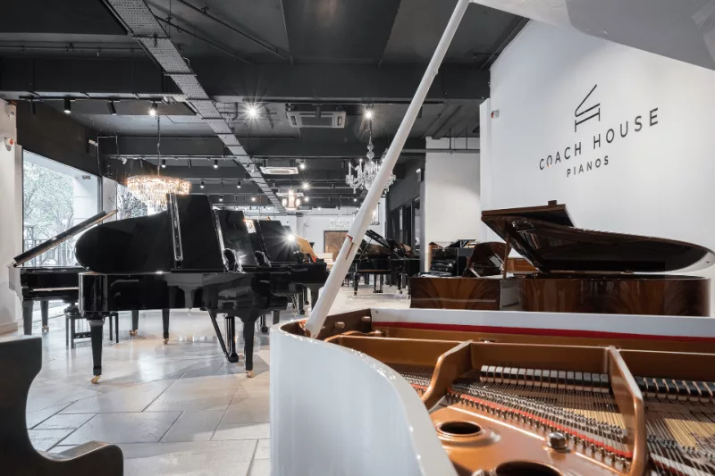 Khám Phá 'Una Corda Pedal': Bí Mật Âm Thanh Dịu Dàng Của Grand Piano