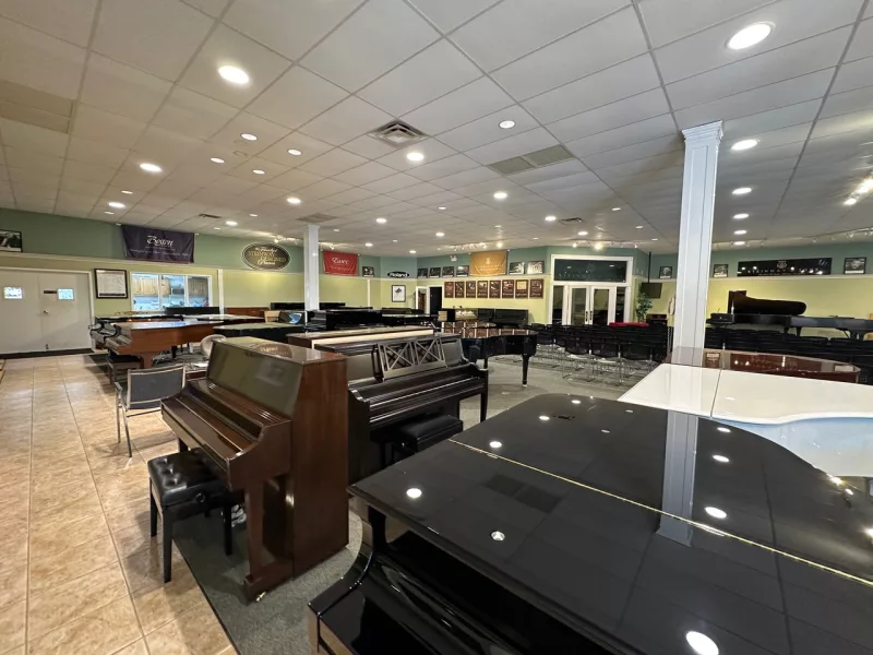 Kỹ Thuật 'Inside Piano' Trên Piano Cơ: Khám Phá Âm Thanh Tiềm Ẩn