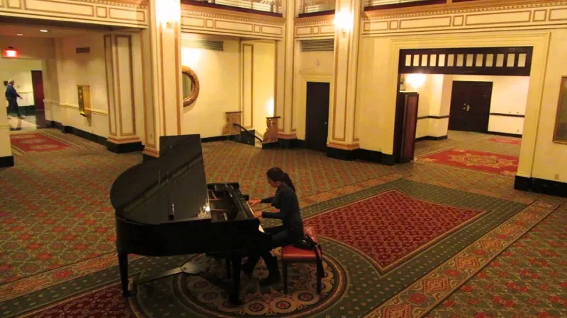 Đàn piano chất lượng cao