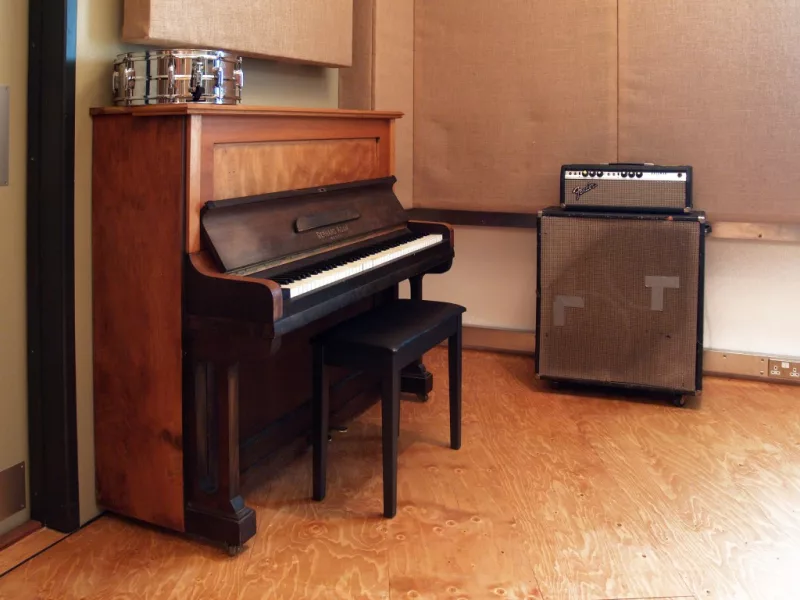 Thủ thuật tạo tiếng 'Tape Stop' độc đáo trên piano: VST và MIDI