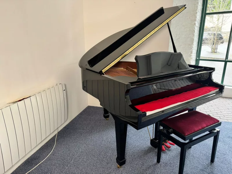 Đàn piano chất lượng cao