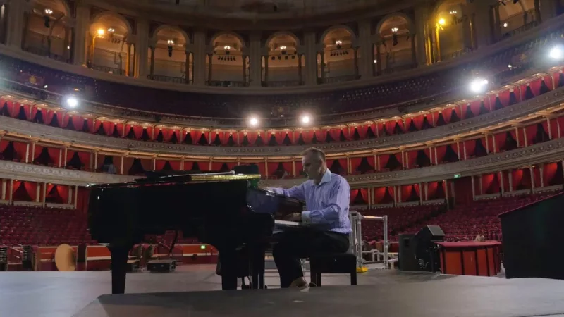 Tìm Hiểu Về 'Just Intonation' Trên Piano: Tạo Âm Thanh Cổ Điển